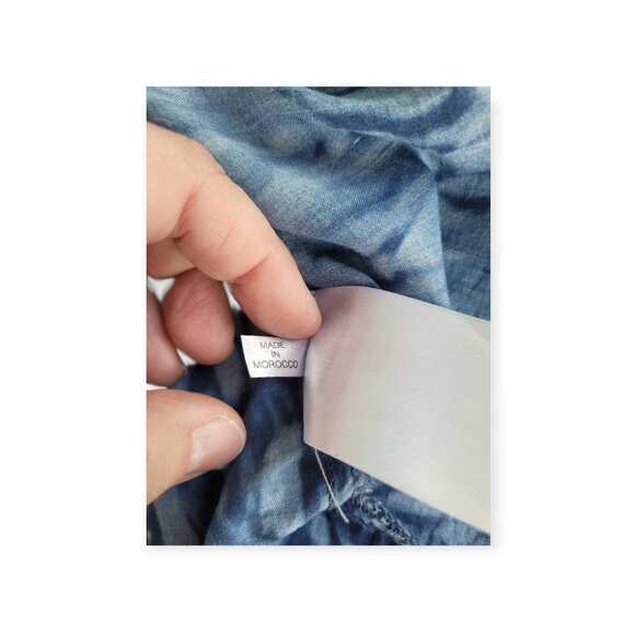 Indi & Cold Tie dye effect print blouse in Indigo size L EUC 100% viscose - Picture 13 of 14